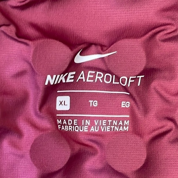 Nike Aeroloft Goose Down Running Vest - Picture 6 of 15